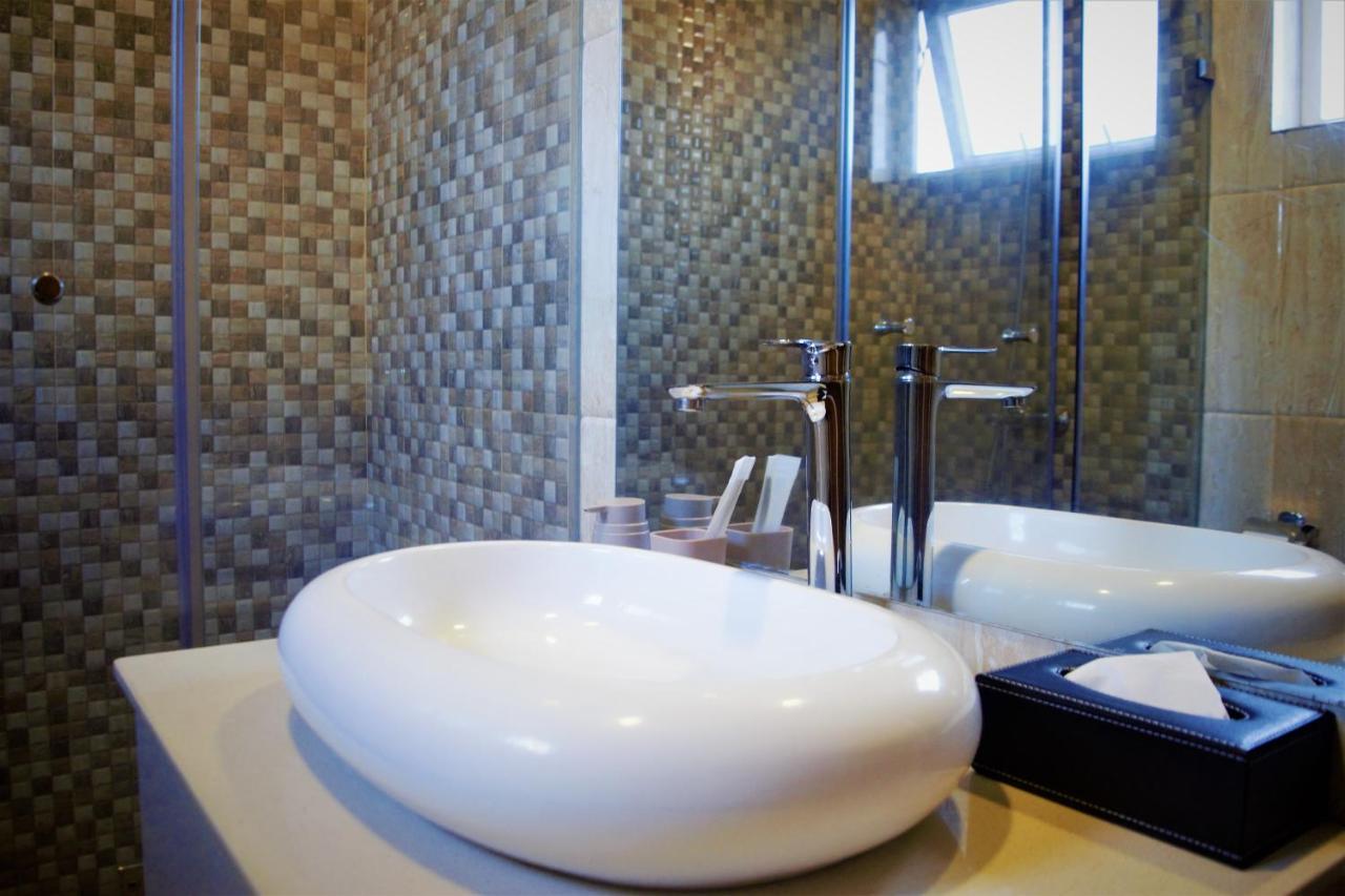 Aparthotel The Pool Labone Accra Esterno foto