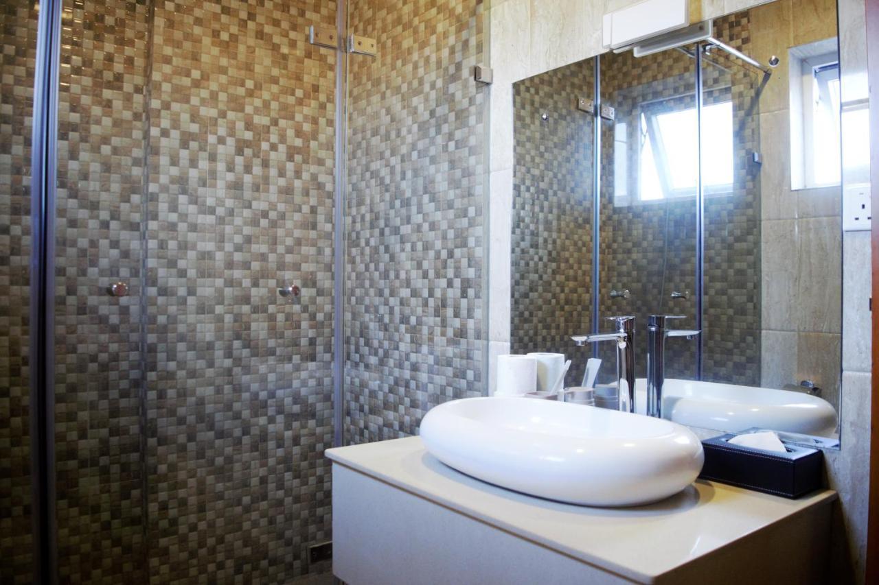 Aparthotel The Pool Labone Accra Esterno foto